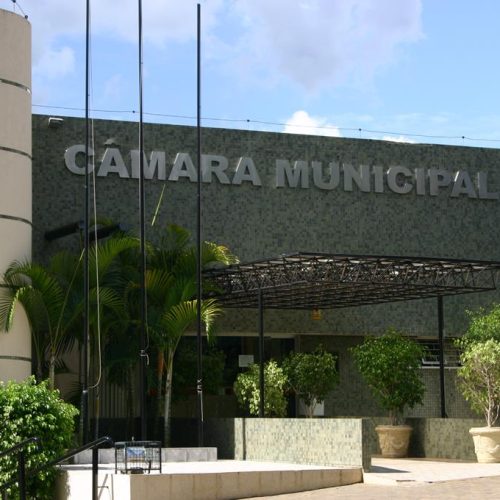 Medida prevê aumento de 15% no orçamento para escolas municipais