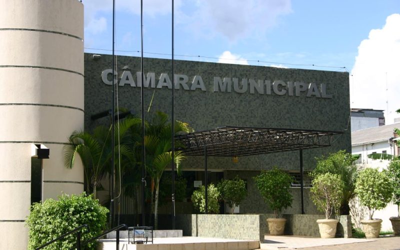 Medida prevê aumento de 15% no orçamento para escolas municipais